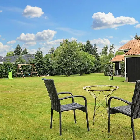 14 Person In Vaeggerlose-by Traum Ferienhaus